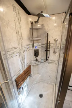 2026 Newmar Dutch Star 4081 | Thumbnail Photo 19 of 42