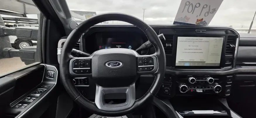 2025 Ford F-250 | Photo 18 of 35