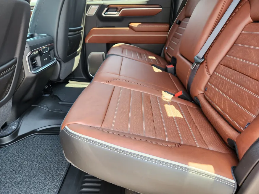 2026 GMC Sierra 1500 Denali Ultimate | Photo 10 of 29