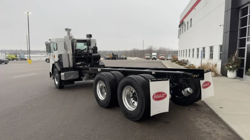 2026 Peterbilt 520 | Photo 4 of 20
