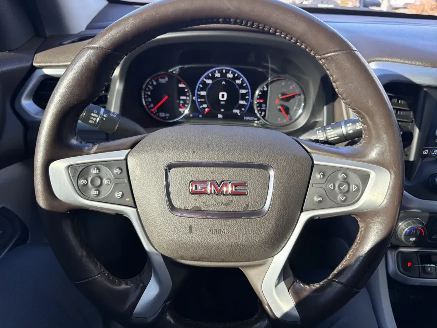 2021 GMC Acadia SLT | Photo 22 of 24