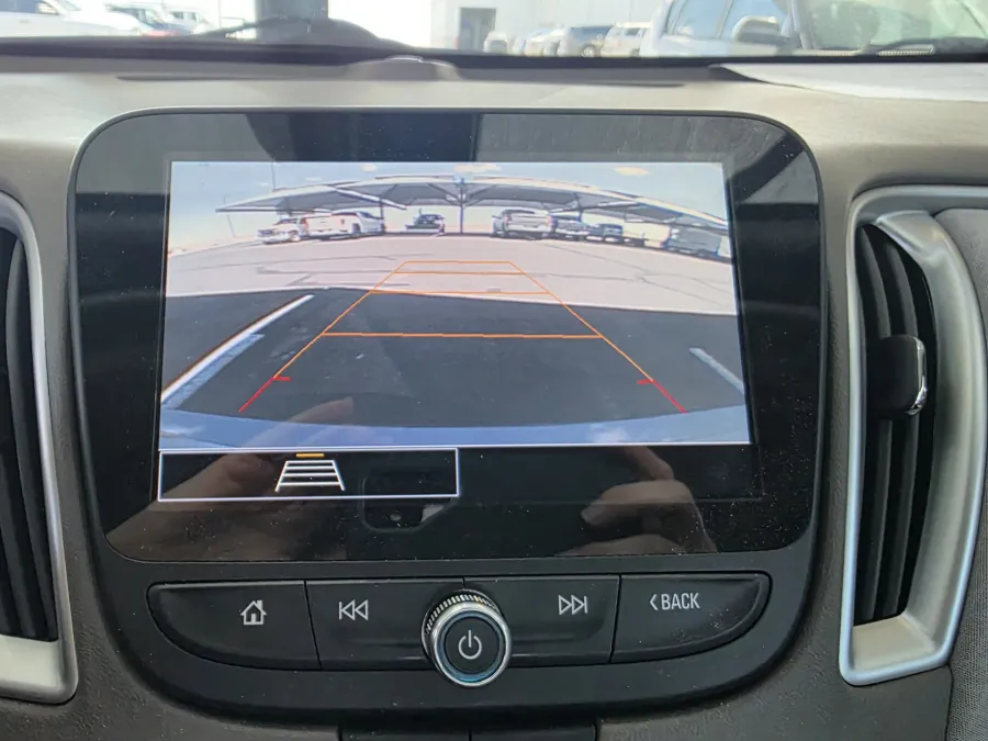 2022 Chevrolet Malibu LS | Photo 17 of 21