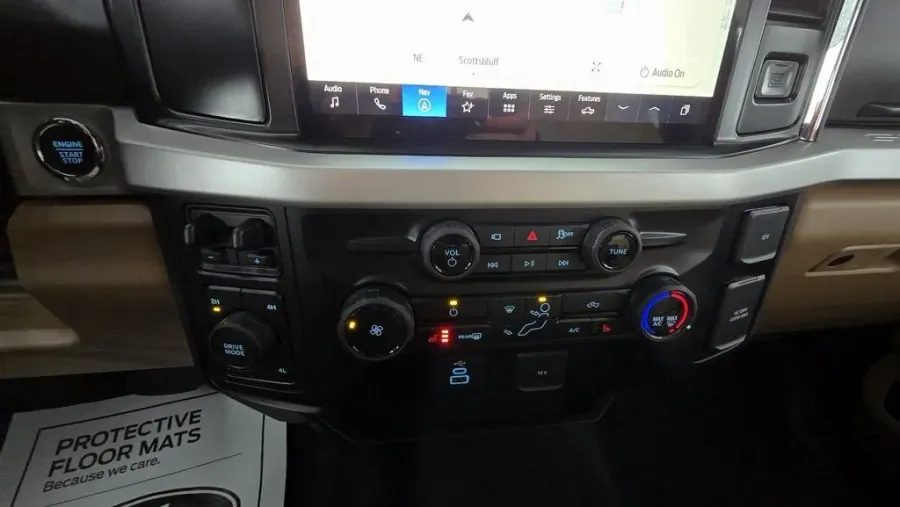 2026 Ford Super Duty F-350 | Photo 22 of 30