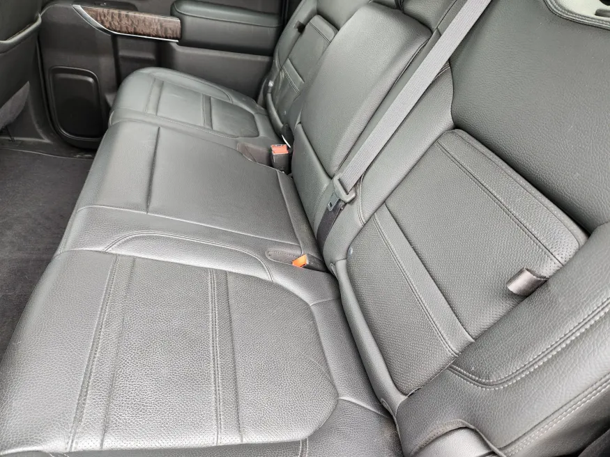 2020 GMC Sierra 2500HD Denali | Photo 20 of 26