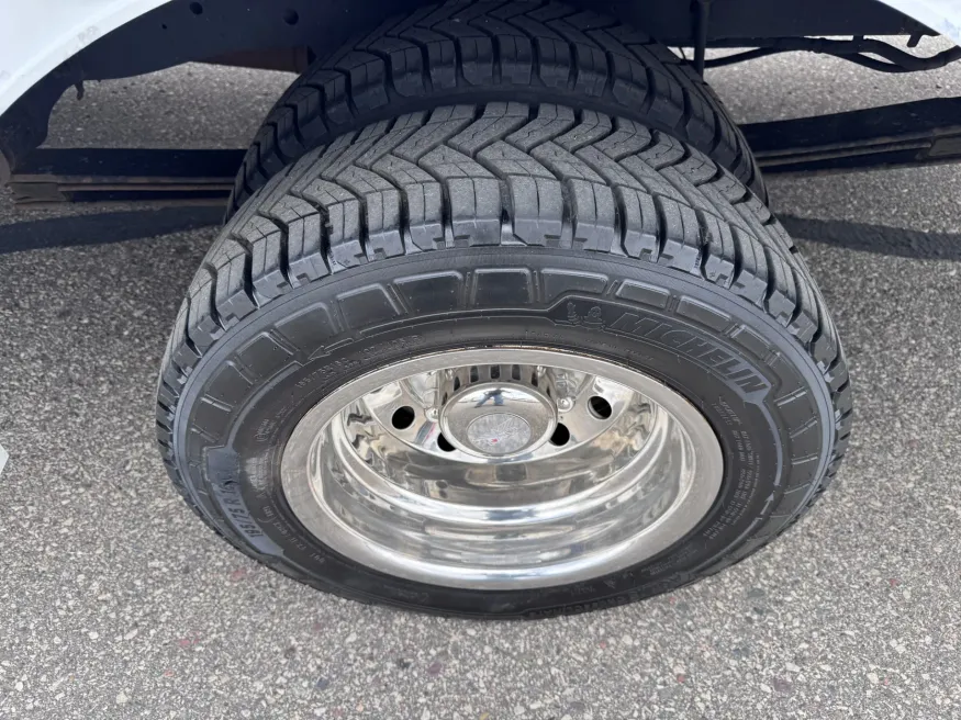 2018 Ford Transit | Photo 15 of 21