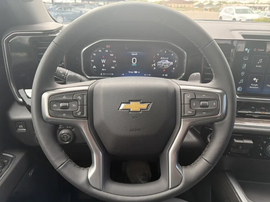 2026 Chevrolet Silverado 1500 LTZ | Photo 18 of 22