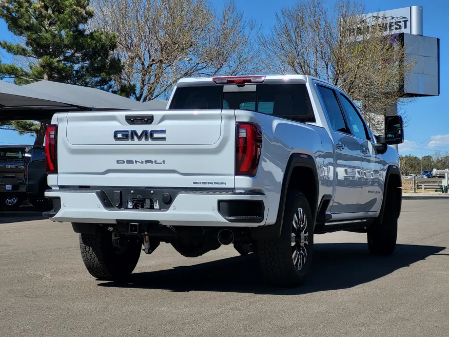 2026 GMC Sierra 2500HD Denali Ultimate | Photo 6 of 25