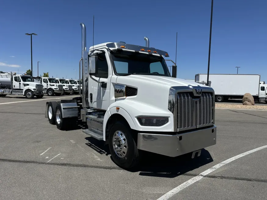 2022 Western Star 49X | Photo 3 of 15