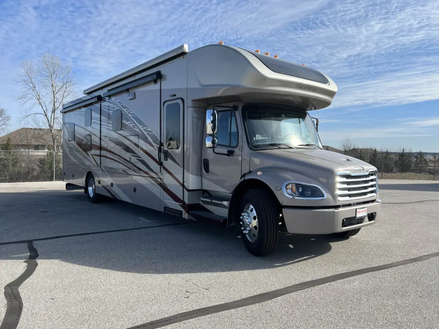 2026 Renegade Valencia 39BB | Photo 8 of 22