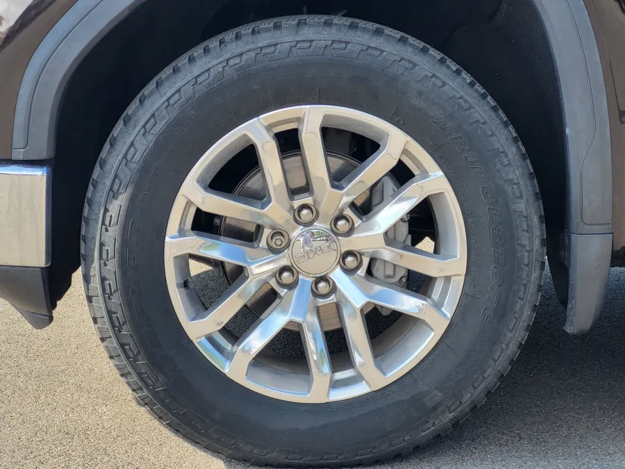 2019 GMC Sierra 1500 SLT | Photo 9 of 25