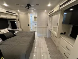 2026 Tiffin Allegro Bay 38BB | Thumbnail Photo 18 of 37