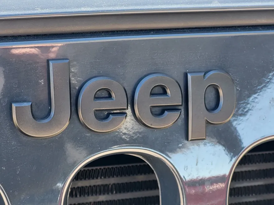 2016 Jeep Wrangler Unlimited | Photo 10 of 23