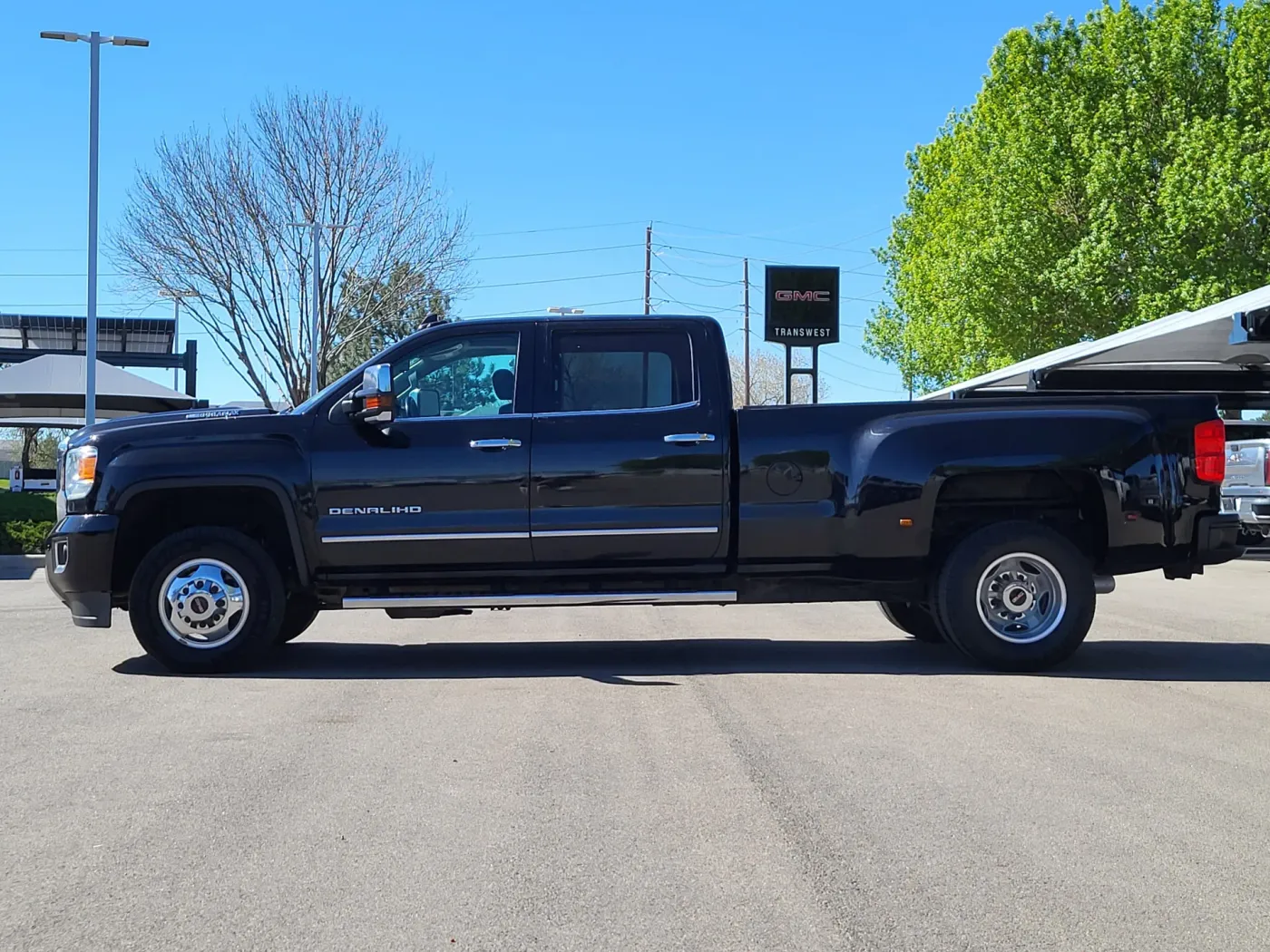 2019 GMC Sierra 3500HD Denali | Photo 3 of 24