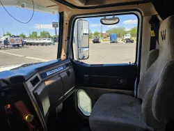 2022 Western Star 5700XE | Thumbnail Photo 10 of 23