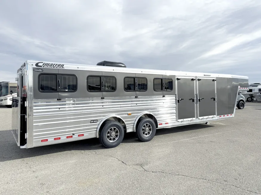 2026 Cimarron Showstar LX | Photo 9 of 22