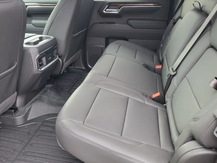 2026 GMC Sierra 1500 Elevation | Photo 21 of 24