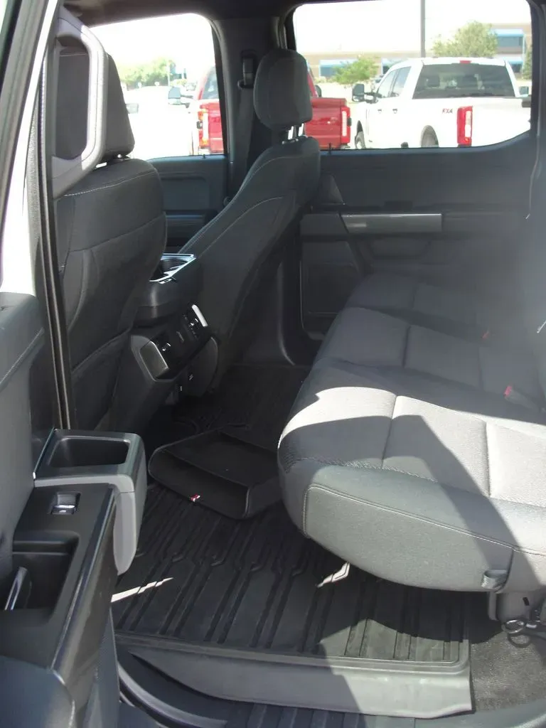 2021 Ford F-150 XLT | Photo 20 of 28