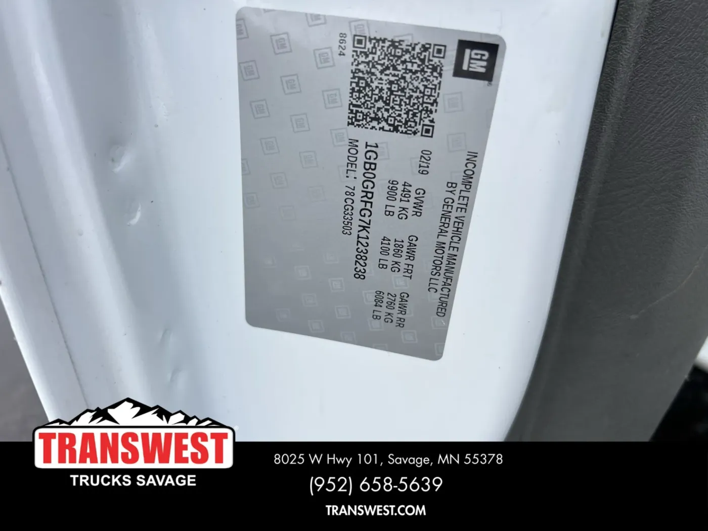 2019 Chevrolet Express | Photo 4 of 16