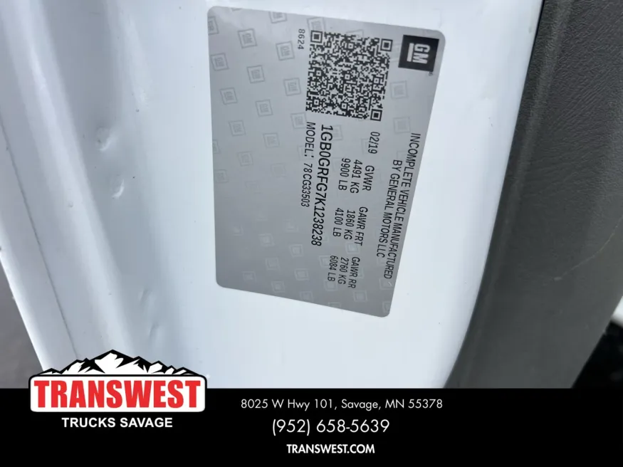 2019 Chevrolet Express | Photo 4 of 16