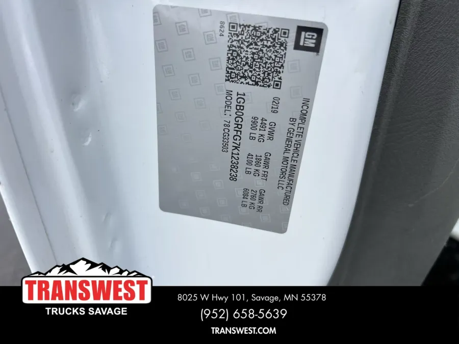 2019 Chevrolet Express | Photo 4 of 16