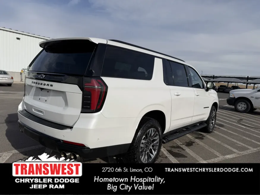 2025 Chevrolet Suburban Z71 | Photo 1 of 32