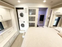 2022 Newmar New Aire 3543 | Thumbnail Photo 18 of 31