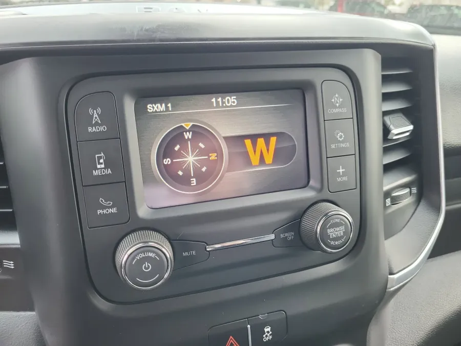 2024 RAM 3500 Chassis Cab SLT | Photo 15 of 22