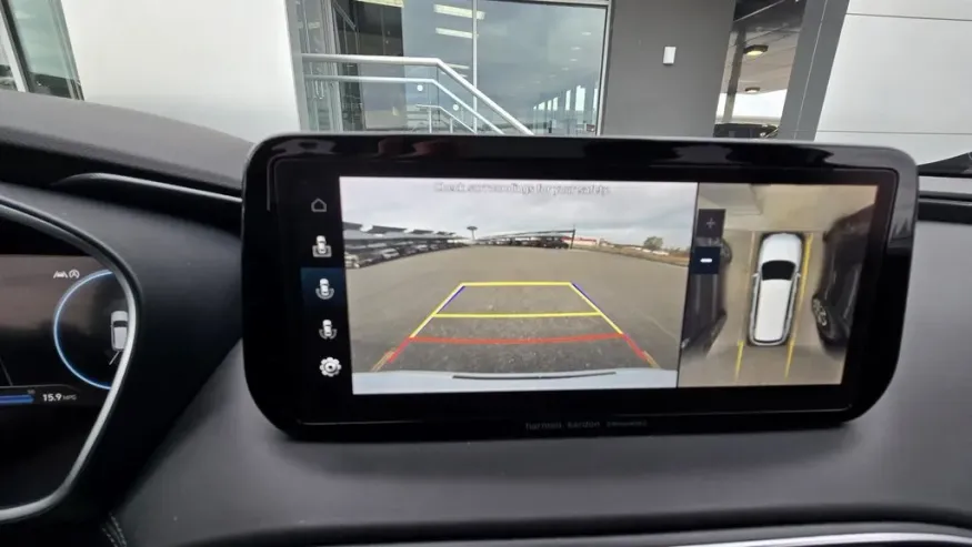 2022 Hyundai Santa Fe | Photo 23 of 33