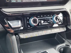 2026 GMC Sierra 1500 AT4 | Thumbnail Photo 13 of 23