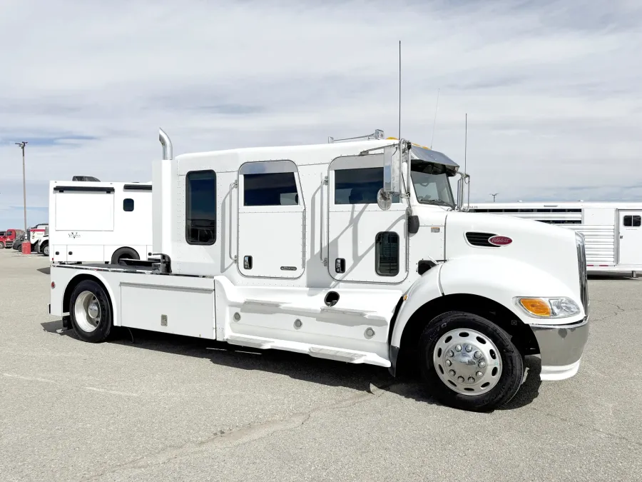 2008 Peterbilt 330 Schwalbe Hauler | Photo 18 of 19