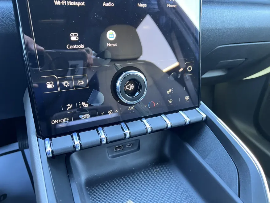 2026 GMC Terrain AWD Elevation | Photo 24 of 28