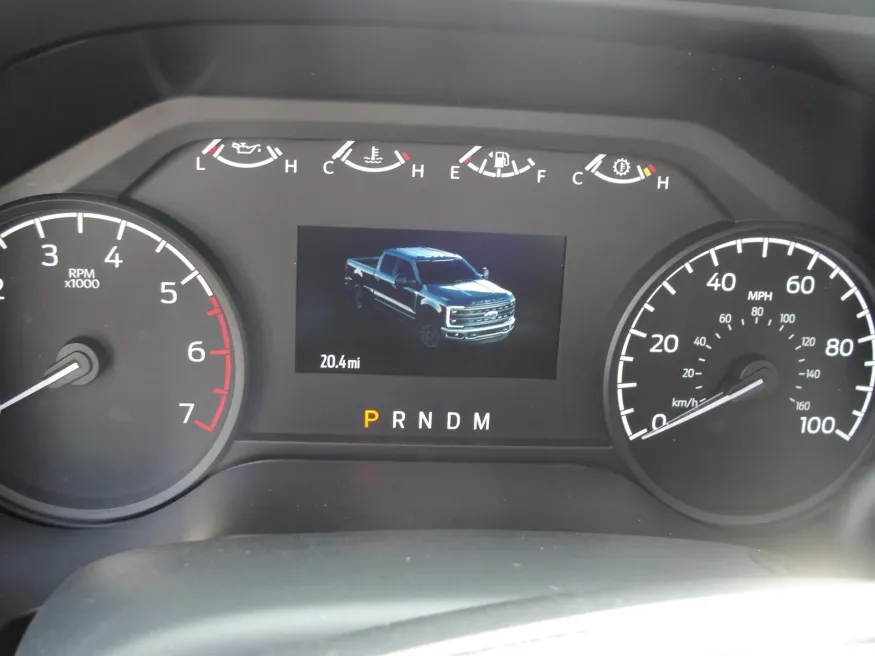 2026 Ford F250 | Photo 8 of 13