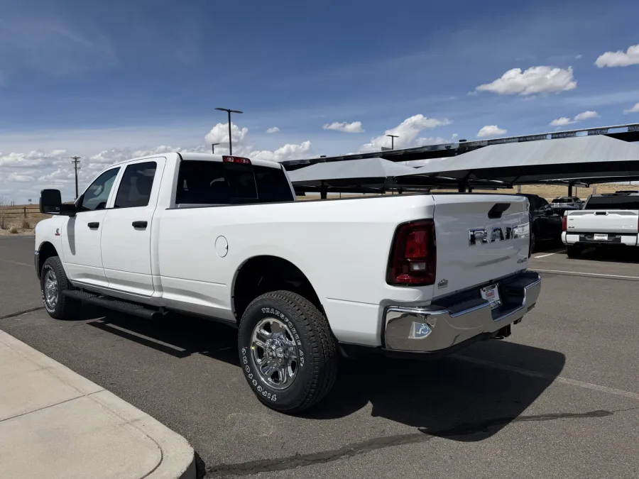 2026 RAM 2500 Tradesman | Photo 5 of 18