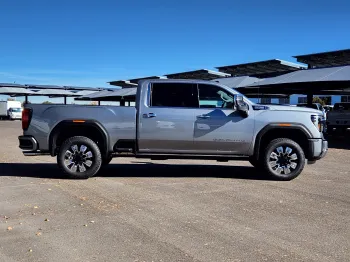 2026 GMC Sierra 2500HD Denali