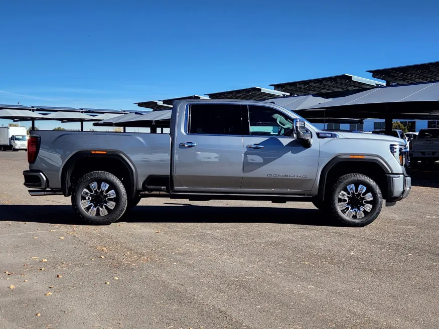 2026 GMC Sierra 2500HD Denali | Photo 1 of 32