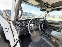 2018 Jeep Wrangler | Thumbnail Photo 6 of 21