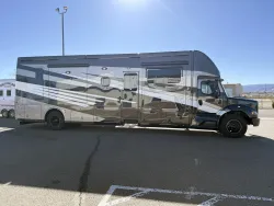 2026 Newmar Super Star 4159 | Thumbnail Photo 2 of 34