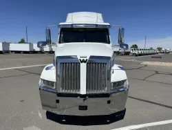 2022 Western Star 5700XE | Thumbnail Photo 2 of 22