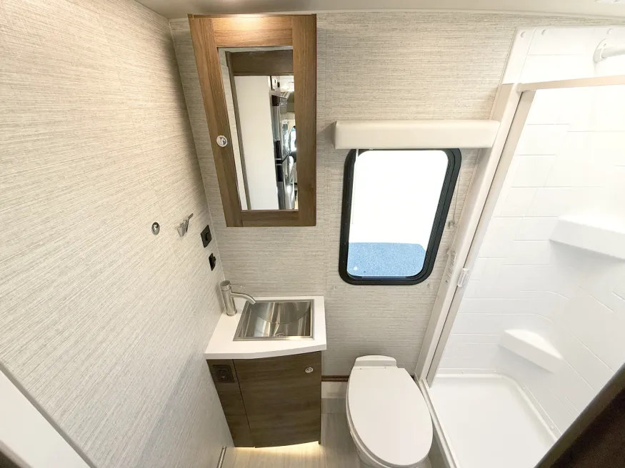 2021 Winnebago Navion 24D | Photo 14 of 24