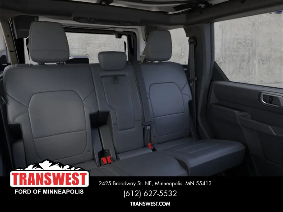 2025 Ford Bronco Badlands | Photo 11 of 25