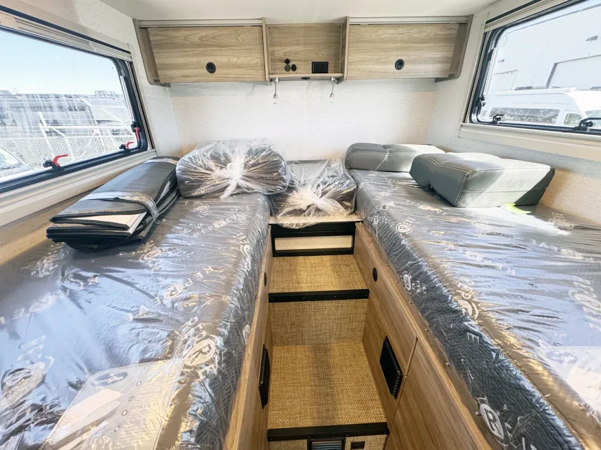 2027 Winnebago EKKO 23B | Photo 5 of 16