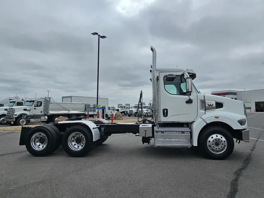 2022 Western Star 49X | Photo 5 of 16