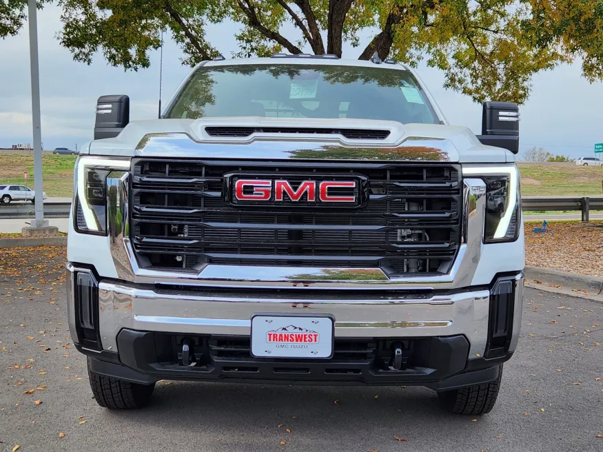 2026 GMC Sierra 3500HD CC Pro | Photo 5 of 28