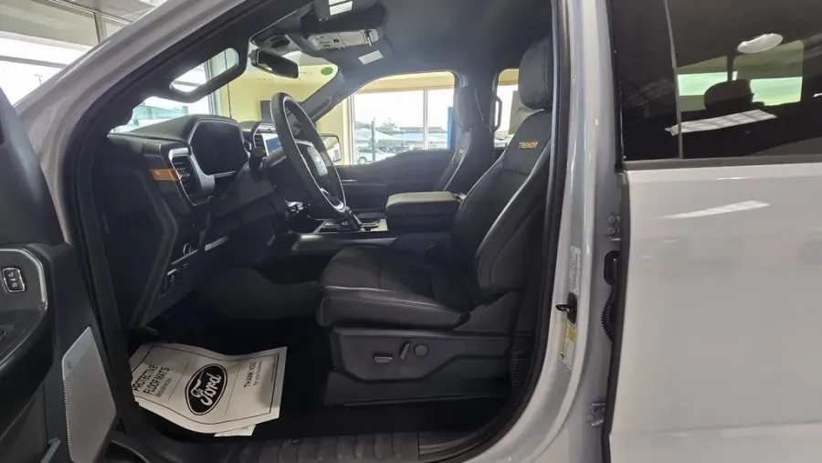 2025 Ford F-150 | Photo 13 of 26