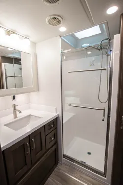 2026 Newmar Northern Star 3709 | Thumbnail Photo 26 of 27