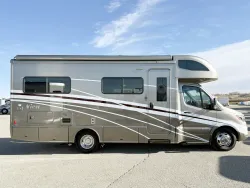 2024 Winnebago View 24J | Thumbnail Photo 3 of 23