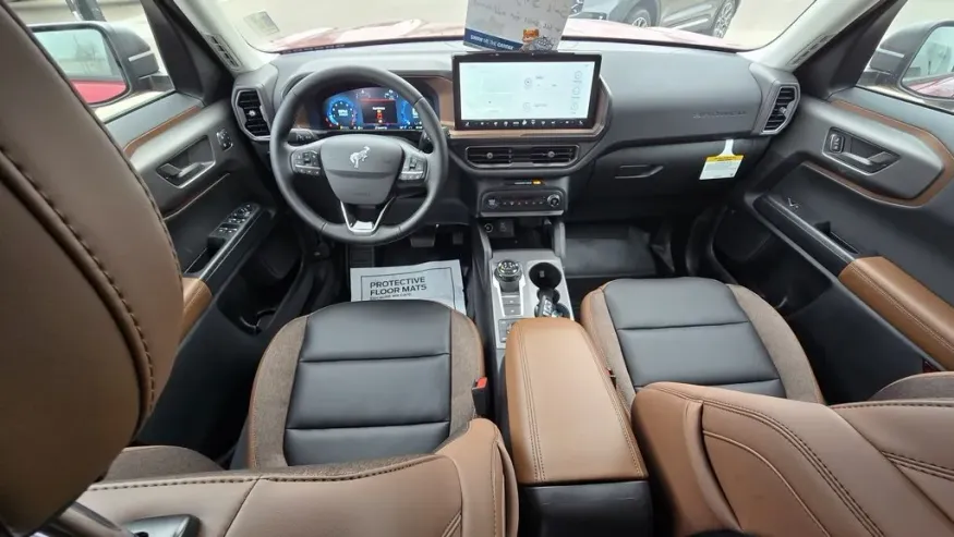 2025 Ford Bronco Sport | Photo 28 of 32