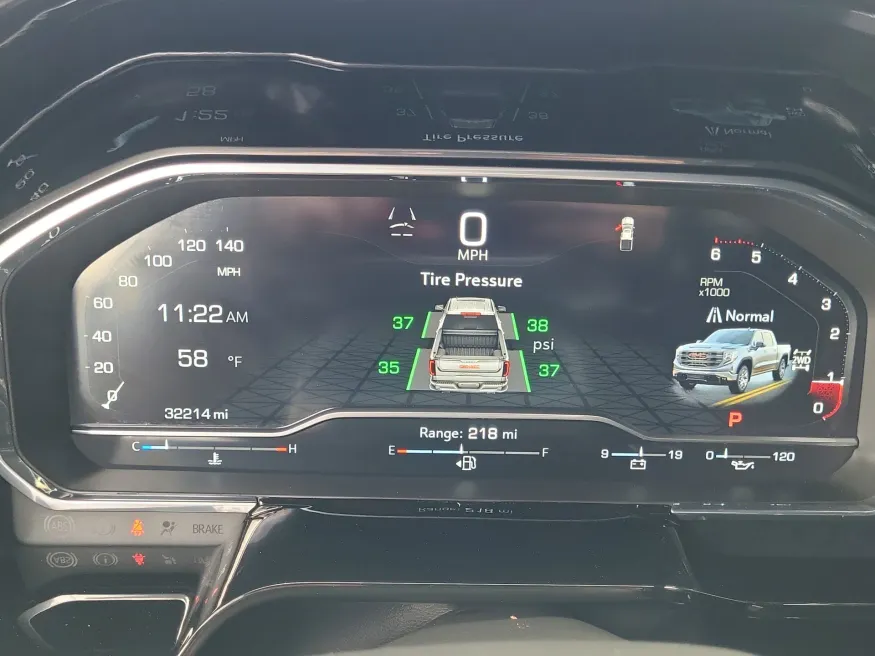 2025 GMC Sierra 1500 Elevation | Photo 11 of 23