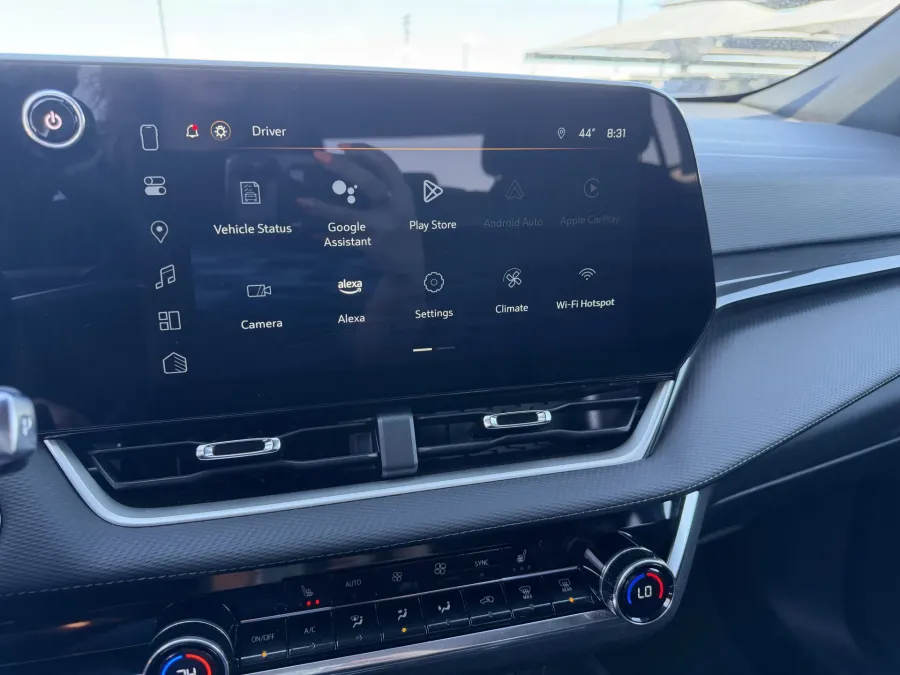 2025 Chevrolet Equinox AWD LT | Photo 14 of 20