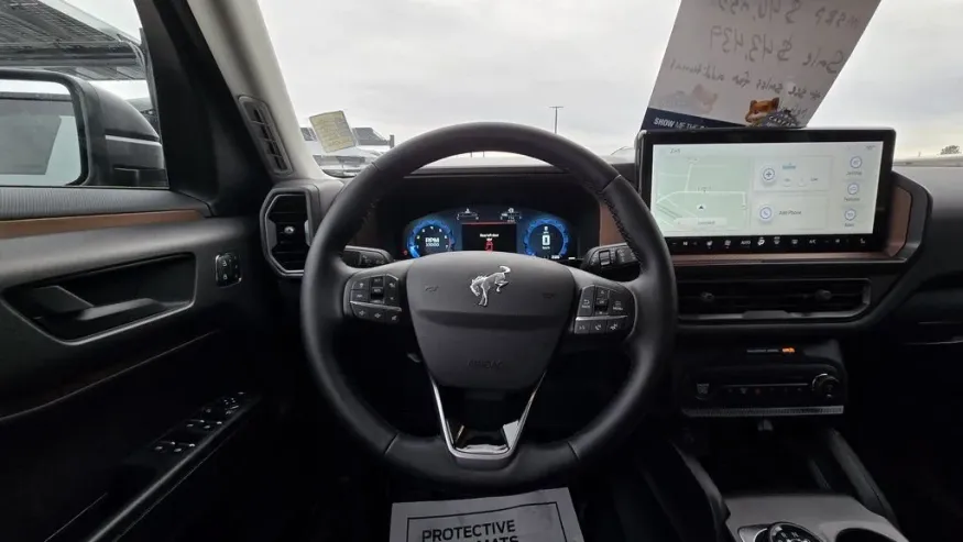 2025 Ford Bronco Sport | Photo 15 of 32